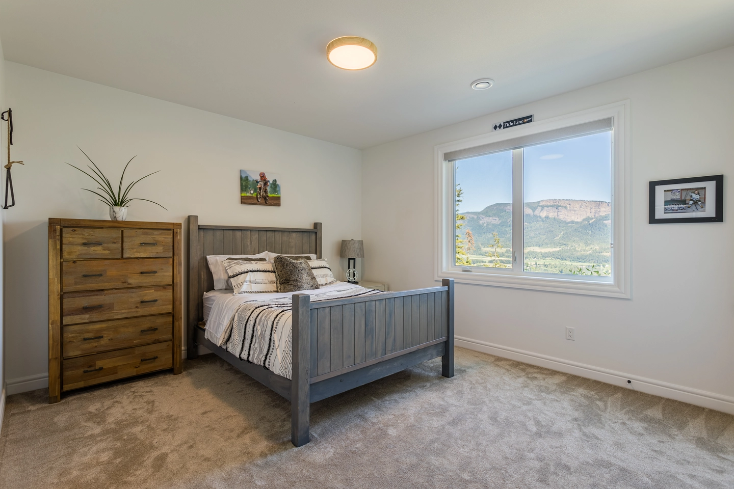 Twin Lakes Road Property Surroundings